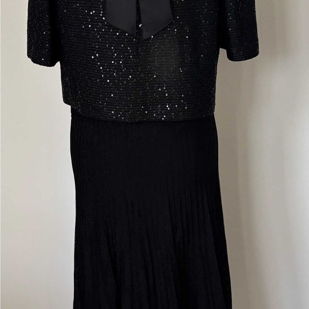 St. John Pleated Slip-on Skirt